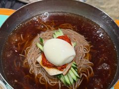 -唯成•韩国炭火烤肉 유성고기