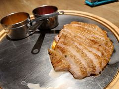 炭烧猪颈肉-小大董·烤鸭(凤凰汇店)