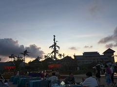 -亚龙湾希尔顿自助餐厅·海鲜·烧烤·沙滩BBQ·现场乐队