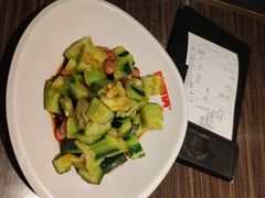 凉拌黄瓜-胖哥俩肉蟹煲(湖滨银泰in77店)