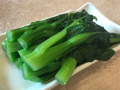 白灼时蔬-麒麟中餐厅·经典粤菜·地道菜式老字号(广州长隆酒店)