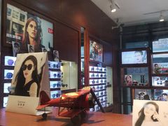 -广信眼镜·蔡司授权店(东汇城店)