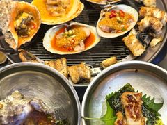 -围炉肉舍•炭烤活鳗•丹东海鲜烤肉(步行街店)