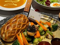-静香HOUSE·全时段融合餐厅(七星欢乐颂店)
