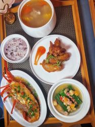 -臻康乃馨月子中心(集美店)
