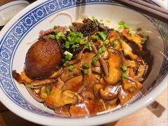 蛤蜊猪肝拌面+虎皮蛋-沪西老弄堂面馆(定西路店)