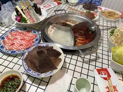 -山悦里 山野·鲜火锅(罗斯福广场店)