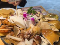 -一朵菌·野生菌探索家火锅(南亚店)