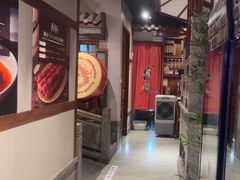 -川流不息·地道川菜·小龙虾(新松江路店)