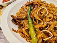 干炒牛河-粤·向群饭店(龙津东路总店)