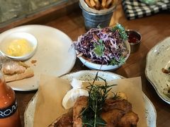 -ROAST coffee & eatery