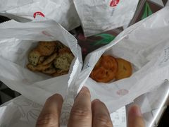 小蝴蝶酥-上海哈尔滨食品厂(淮海中路店)