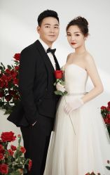 -雪中彩影婚纱摄影·微光艺术中心