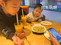 -菲滋意式餐厅(临平万达店)