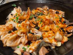 沙窝大鱼头煲-炳胜品味(海印总店)