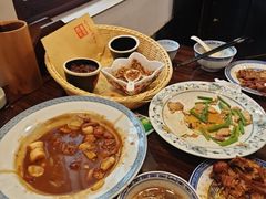 -鲁菜根·泰山菜(泰山店)