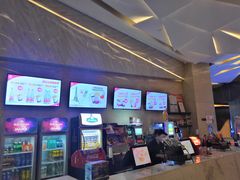 -英皇UA电影城(虹桥天地店)
