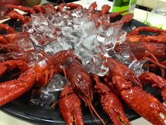 -虾弄弄海派小龙虾·牛羊蝎子火锅