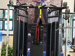 -思迈威健身(积玉桥万达店)