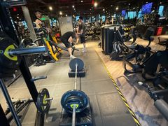 -威尔仕健身(海伦中心店)