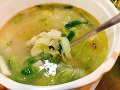 -品香菜馆(旗峰路中侨大厦店)