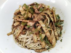 青椒干子肉丝干拌面-高邮面馆(明瓦廊店)