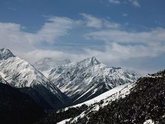 -亚拉雪山风景区