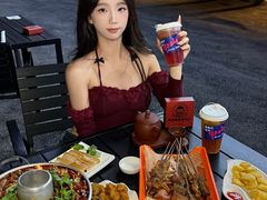 -探吃·美食潮玩汇