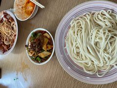 -歹歹的加个面过油肉拌面