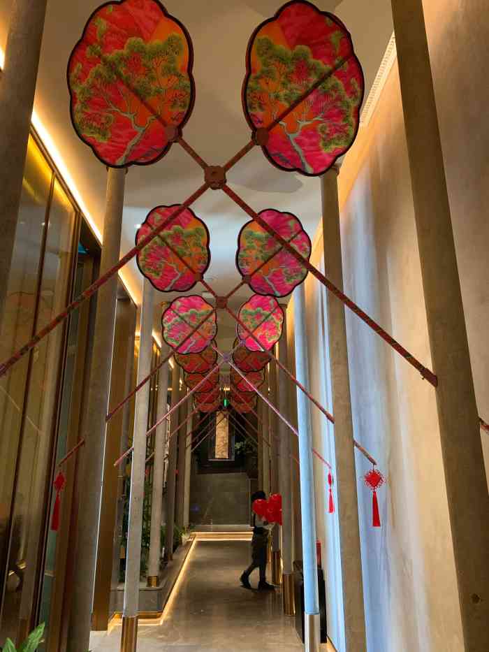 海外海deco-"今年吃的最贵也是最硬的一顿饭位置在万象.