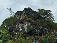 -高荡千年布依古寨旅游景区