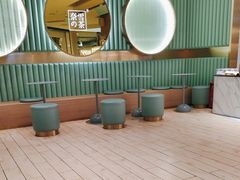 -奈雪的茶(亨特国际广场店)