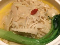 -桂满陇·蟹黄小笼汤包(中山公园店)
