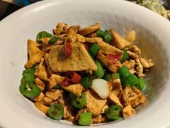 -佬麻雀·新湘菜(东方宝泰店)