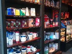 零售区-星巴克臻选(南京江宁万达广场店)