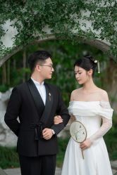 -雪中彩影婚纱摄影·微光艺术中心