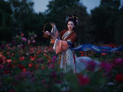 -九月鹰飞汉服摄影工作室