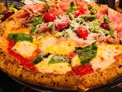 帕尔玛火腿玛格丽特双拼-Primo·丽莫意大利窑烤披萨