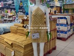 -家乐福(四元桥购物中心店)