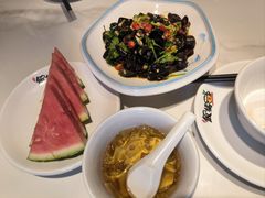 -饭橘汉江码头·乡野土菜馆(静安路店)