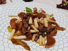 -东豪园林海鲜酒家(南港路辅路店)