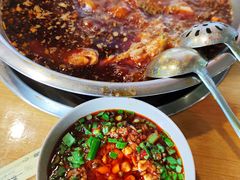 -肖肖酸萝卜鱼火锅(总店)