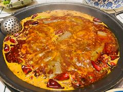 -旧街市鲜货老火锅(大光路店)