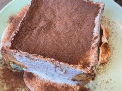 漏奶滑-潮界(LU·ONE凯德晶萃广场店)