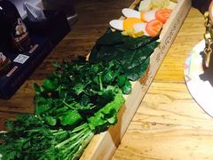 青菜菌类拼盘-姑妈嫁妆涮羊排专业火锅(中央大街一店)