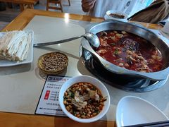 -味之溢美蛙仔姜兔·肥肠鱼•耗儿鱼(文星店)
