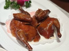 脆皮乳鸽-荣兴酒家(徐家汇店)