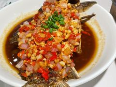 香煎大鲫鱼-费大厨辣椒炒肉(高铁吾悦广场店)