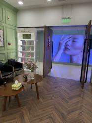 -丁和李朴美发沙龙