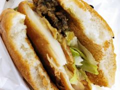 腊味菜菜堡-麦当劳(中山公园龙之梦店)